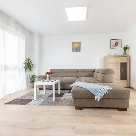 New & Modern Near Duesseldorf شقة *