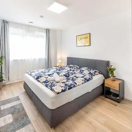 شقة New & Modern Near Duesseldorf *