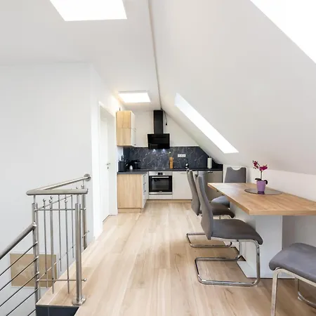 New & Modern Near Duesseldorf شقة